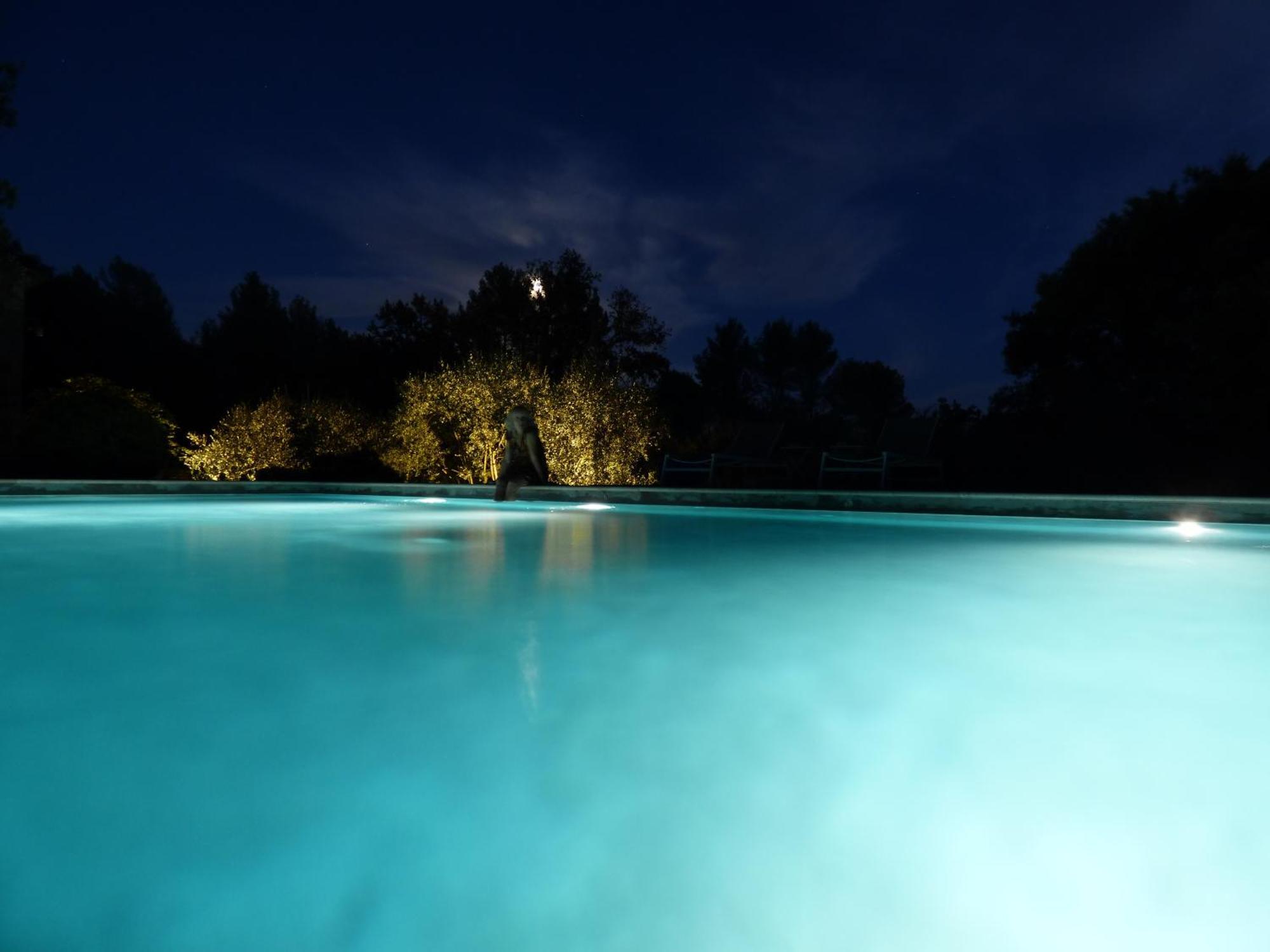 La Bergerie Des Colles Bed & Breakfast Entrecasteaux Eksteriør bilde
